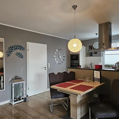 @home In Apartment Born
